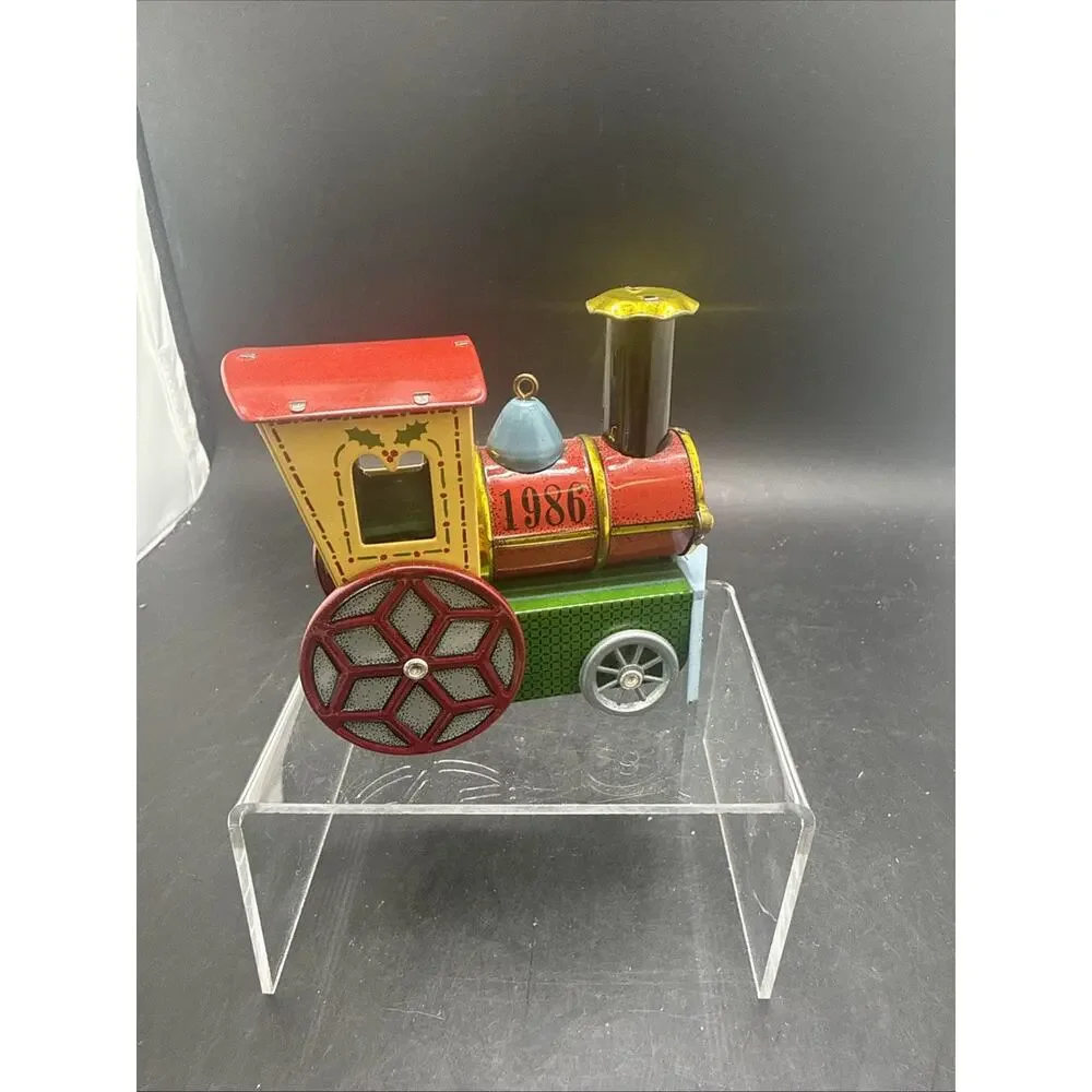1986 Hallmark Keepsake Ornament Steam Locomotive Train Nostalgic Houses Shops